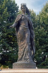Памятник королеве Анне Ярославне, Франция, Санслис.